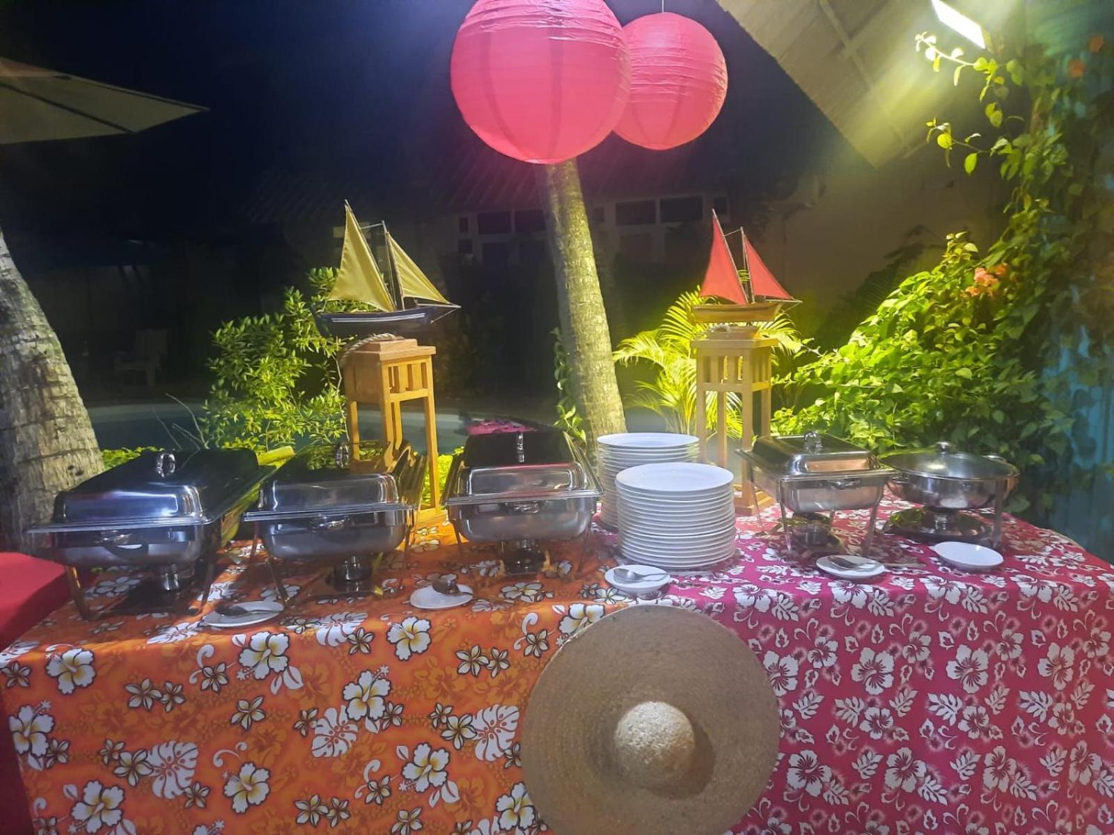 ブルー・ベイ Explora Prestige Bed & Breakfast エクステリア 写真