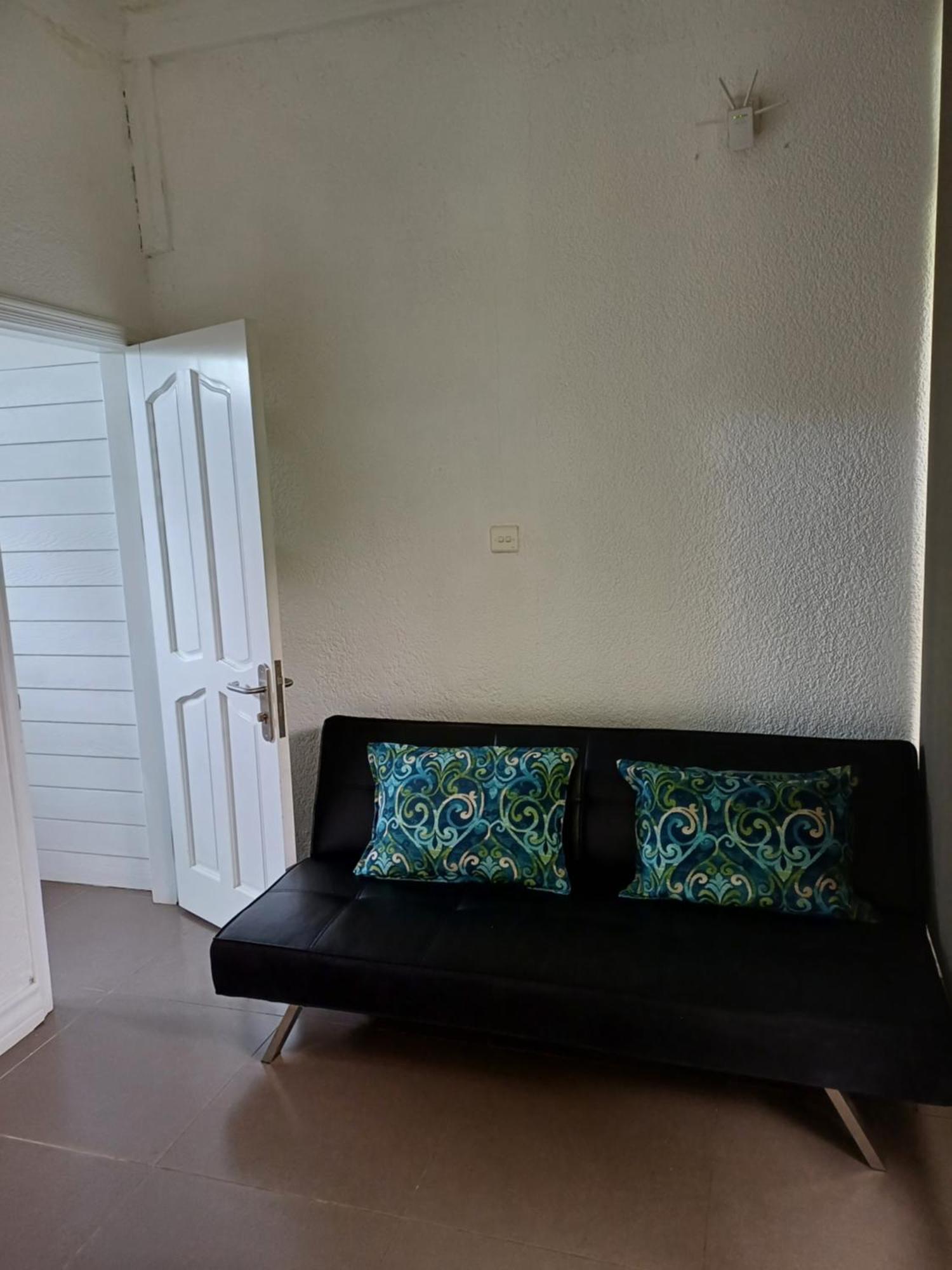 ブルー・ベイ Explora Prestige Bed & Breakfast エクステリア 写真