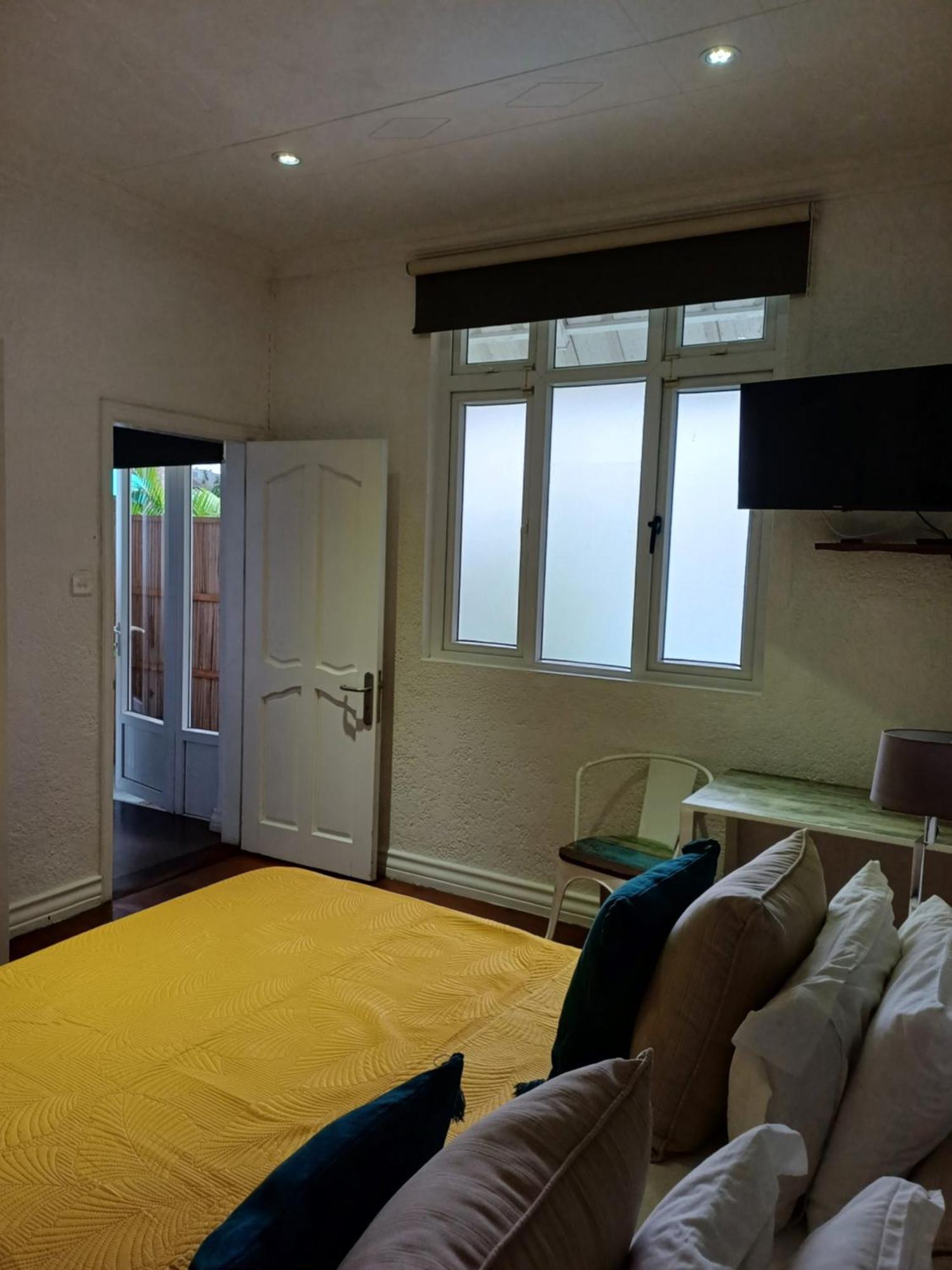 ブルー・ベイ Explora Prestige Bed & Breakfast エクステリア 写真